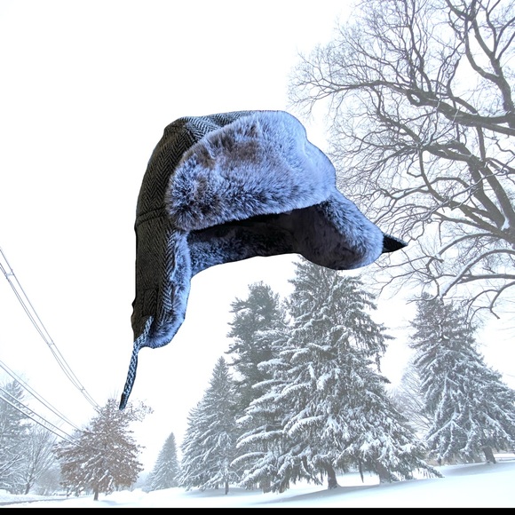 Baby Gap faux fur hat! NWT - Picture 3 of 3